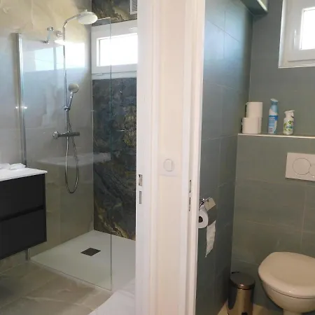 Apartment T2 Standing Renove 2021 Vitoria Climatise, Proche Plage *